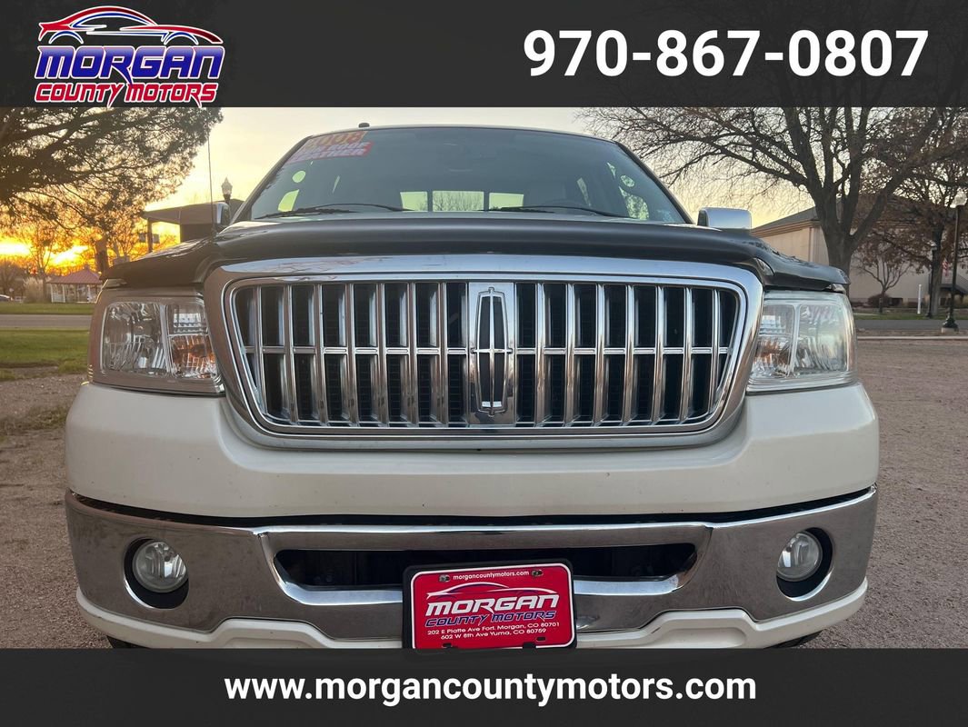 Used 2008 Lincoln Mark LT image 2