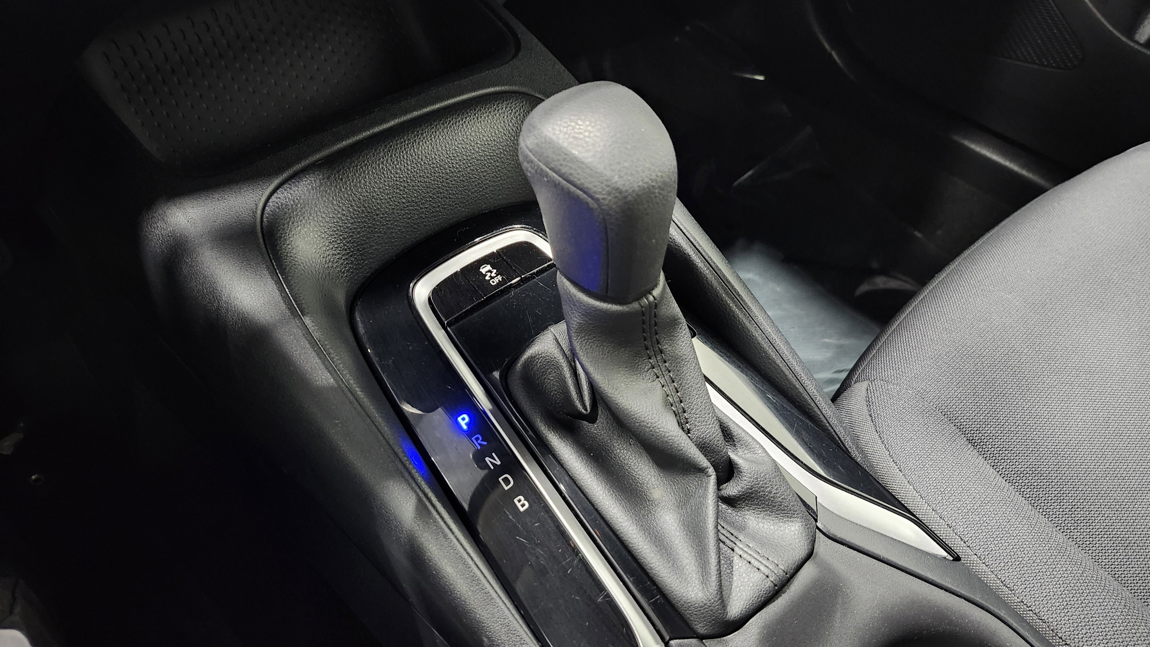 Used 2024 Toyota Corolla LE image 29