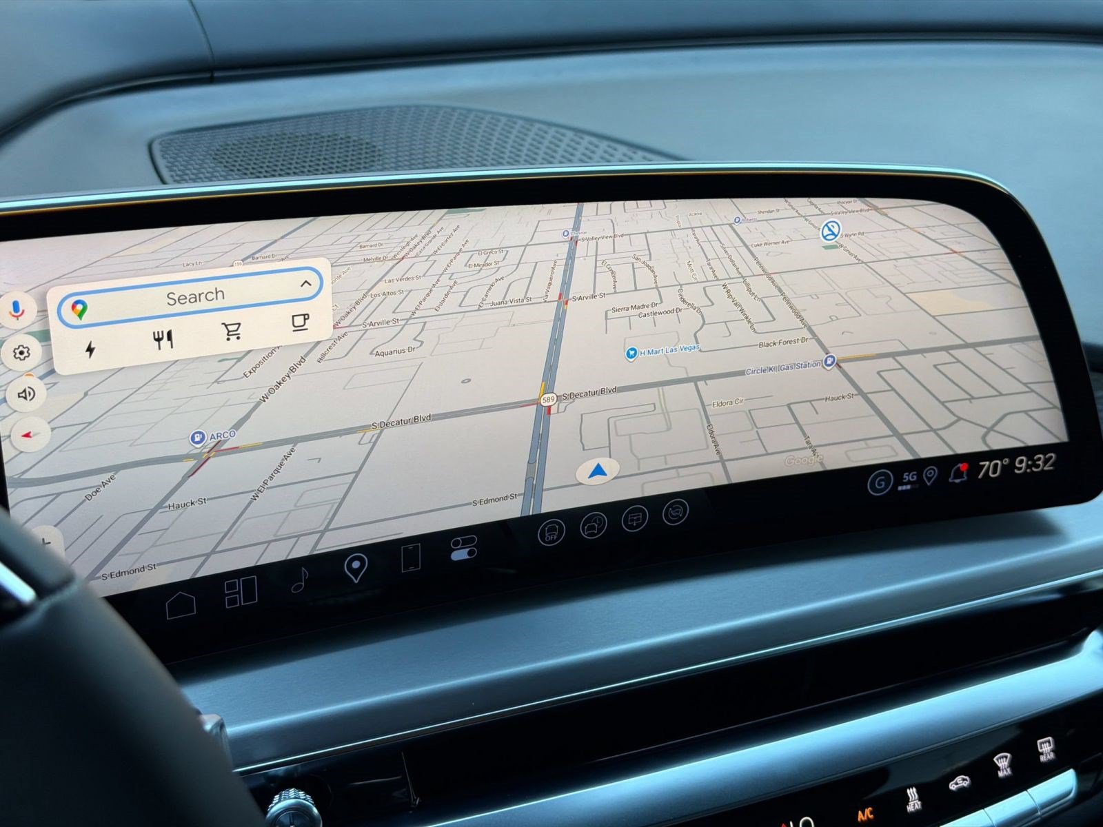 New 2026 Cadillac Lyriq V AWD/4WD image 17