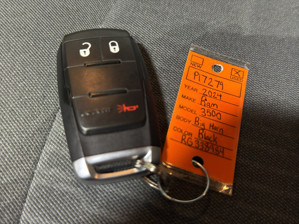 Used 2024 RAM 3500 Big Horn image 37