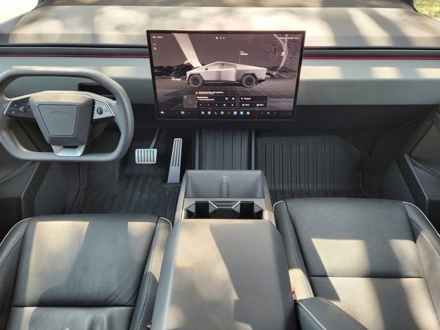 Used 2024 Tesla Cybertruck AWD Crew Cab image 26