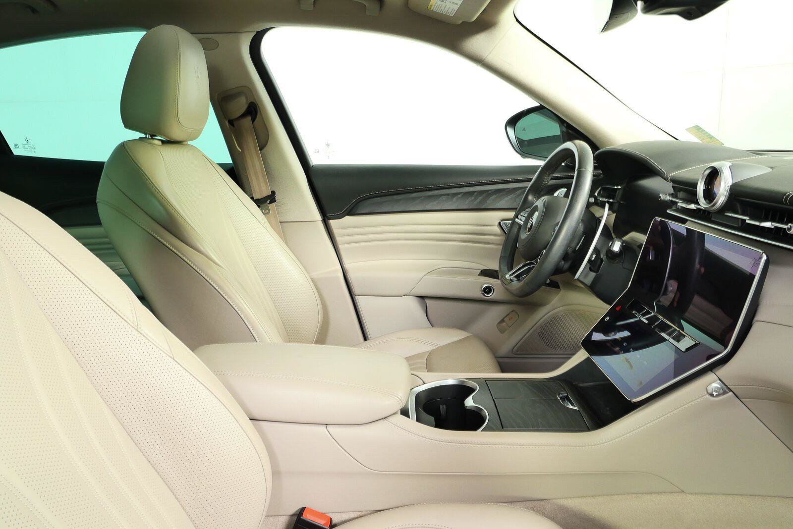 Used 2023 Maserati Grecale GT AWD/4WD image 21