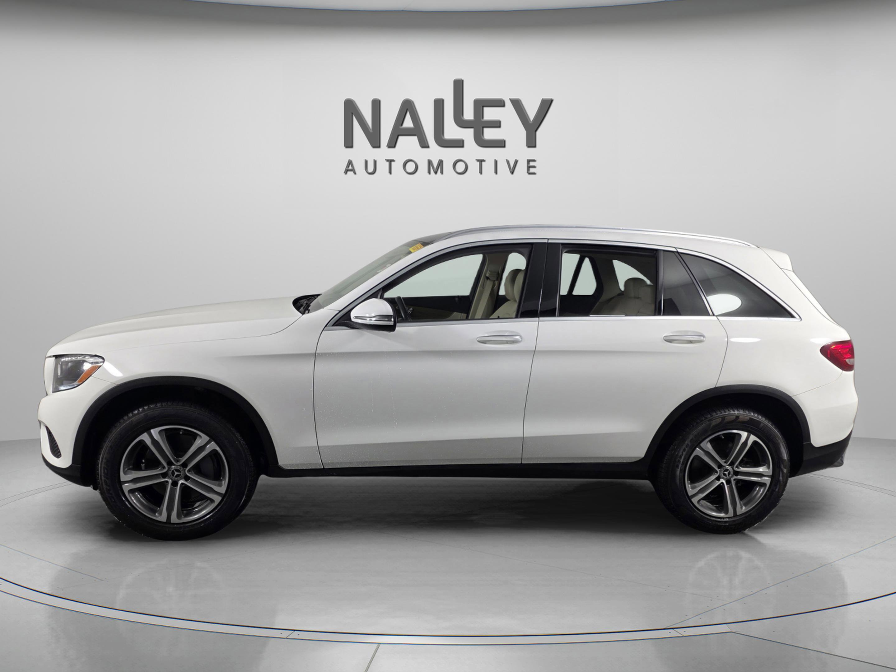 Used 2017 Mercedes-Benz GLC 300 image 2
