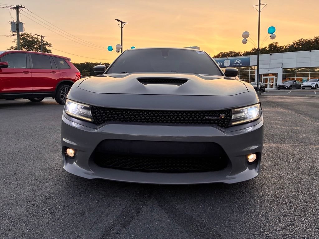 Used 2018 Dodge Charger R/T Scat Pack RWD image 2