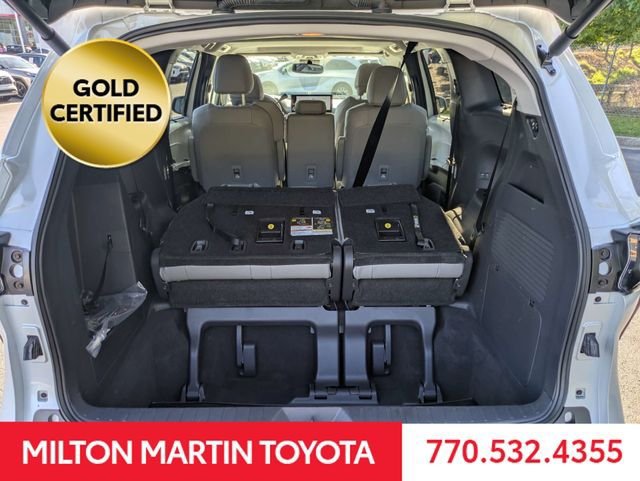 Certified 2026 Toyota Sienna XLE FWD image 15