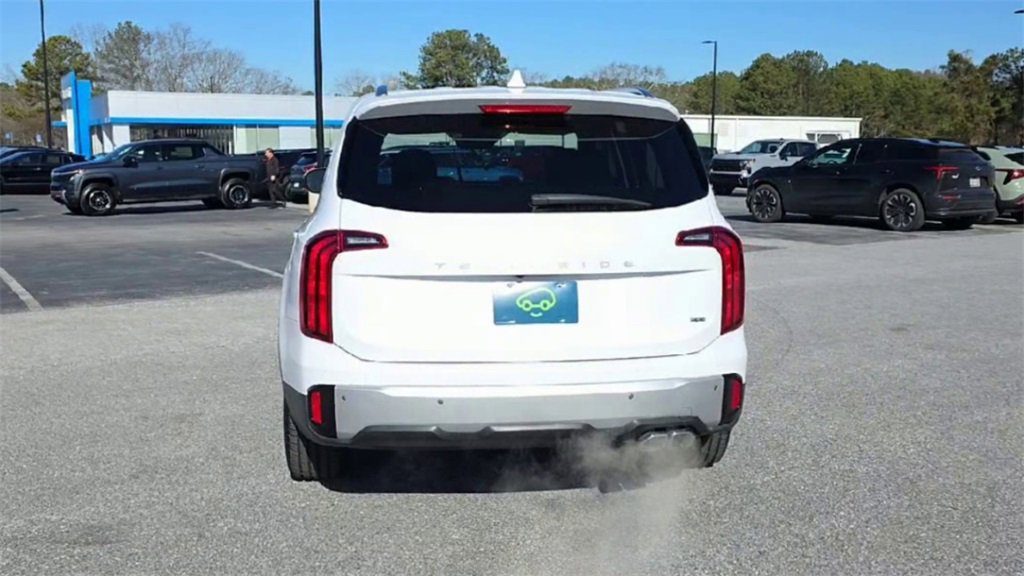 Used 2024 Kia Telluride S w/ S Sunroof Package image 7