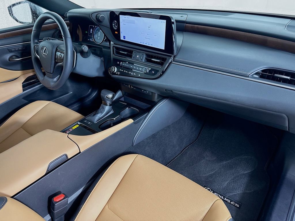 Certified 2025 Lexus ES 300h w/ Premium Package image 30