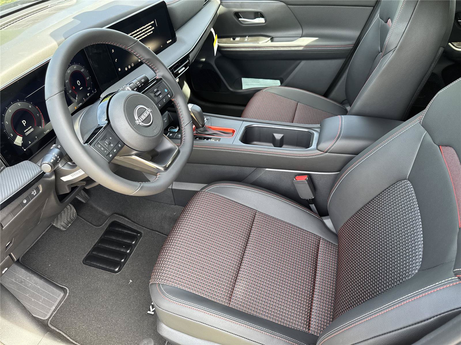 New 2026 Nissan Kicks SR FWD image 10
