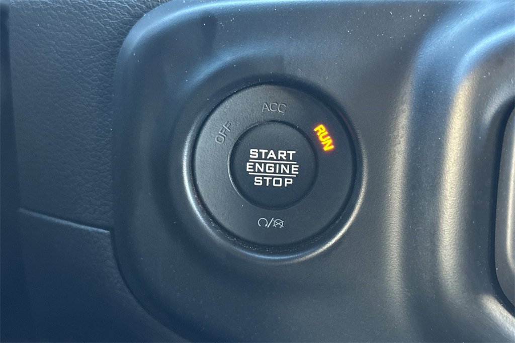 Used 2021 Jeep Wrangler Sport S image 23