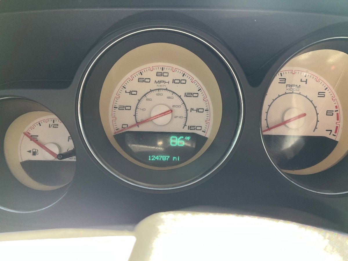Used 2012 Dodge Challenger R/T RWD image 19