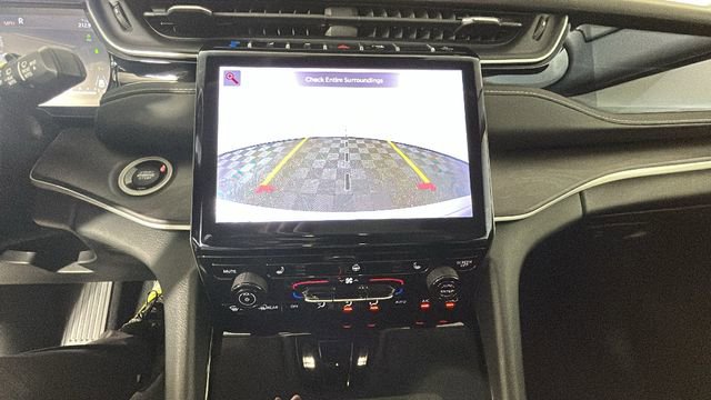 Used 2023 Jeep Grand Cherokee 4WD 4xe image 25