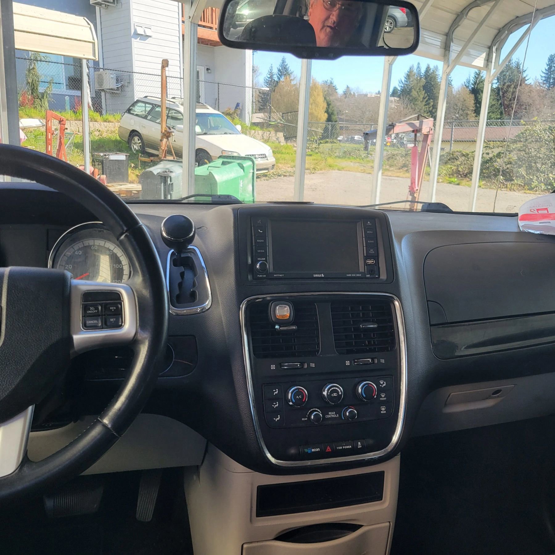 Used 2013 Dodge Grand Caravan SE image 13