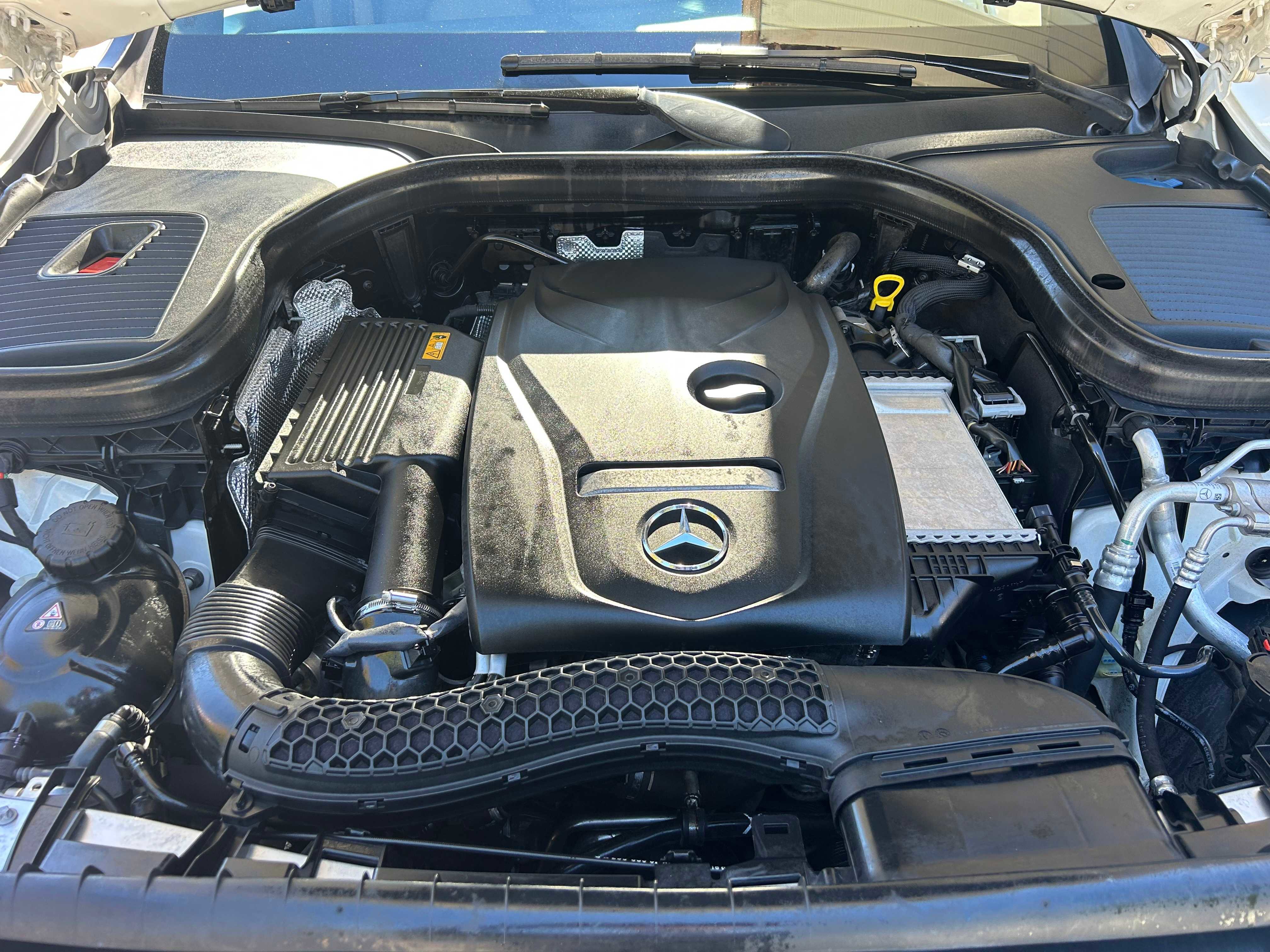 Used 2019 Mercedes-Benz GLC 300 4MATIC Coupe image 25