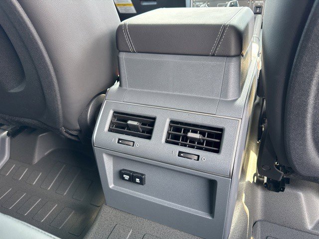 New 2025 INEOS Grenadier Station Wagon AWD/4WD image 26