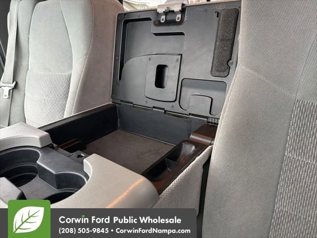 Used 2004 Ford F250 XLT image 21