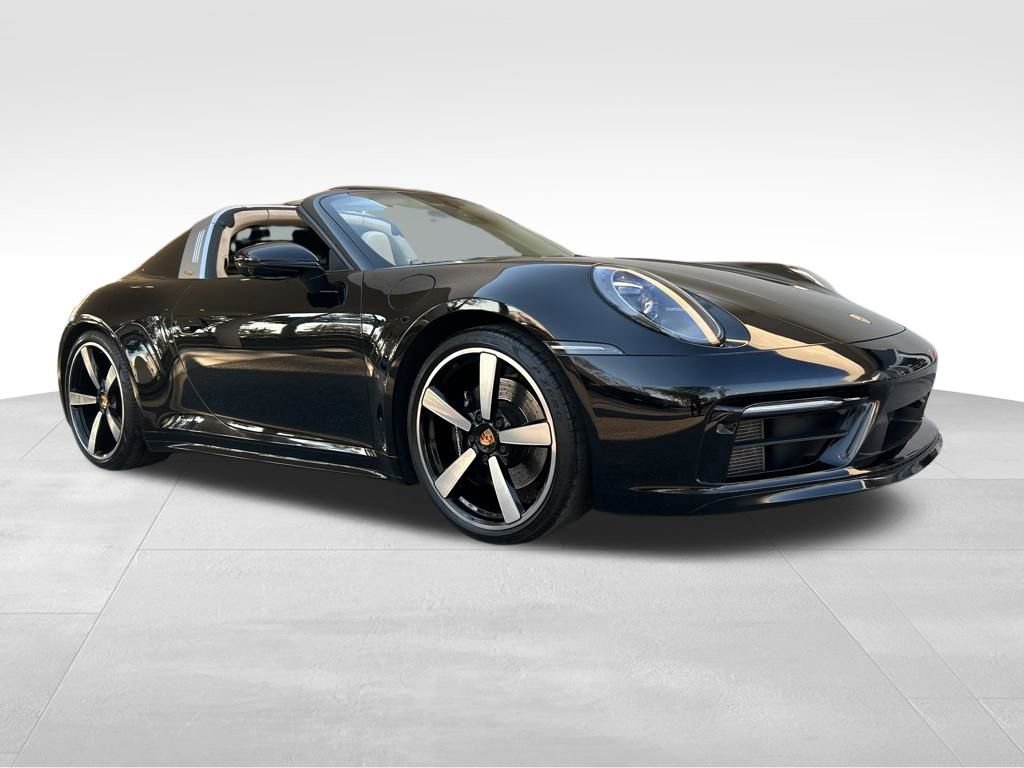 Used 2021 Porsche 911 Targa 4S Heritage Design AWD/4WD image 3