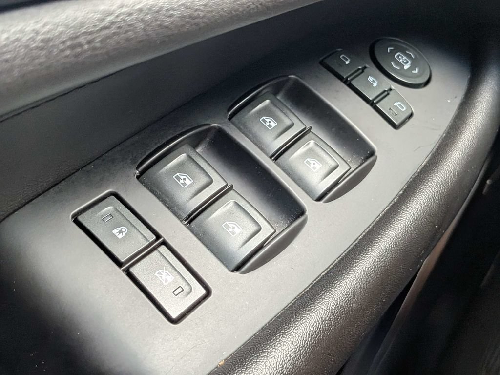 Used 2019 Cadillac Escalade Premium Luxury RWD image 26