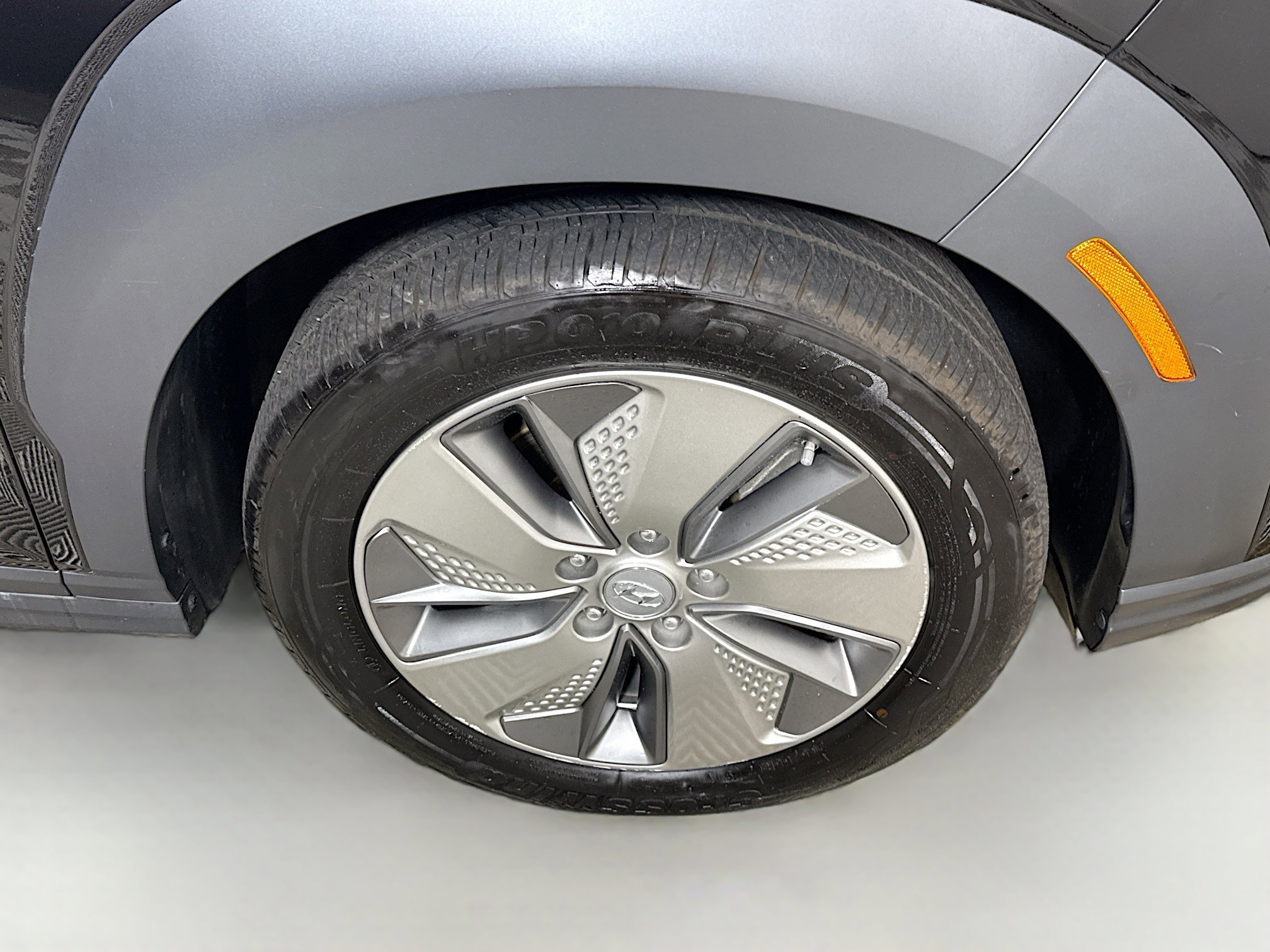 Used 2021 Hyundai Kona Limited w/ Cargo Package image 32