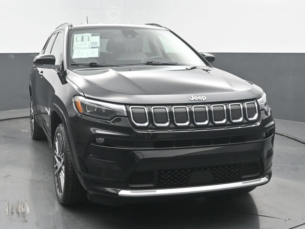 Used 2022 Jeep Compass Limited w/ Elite Group AWD/4WD image 9