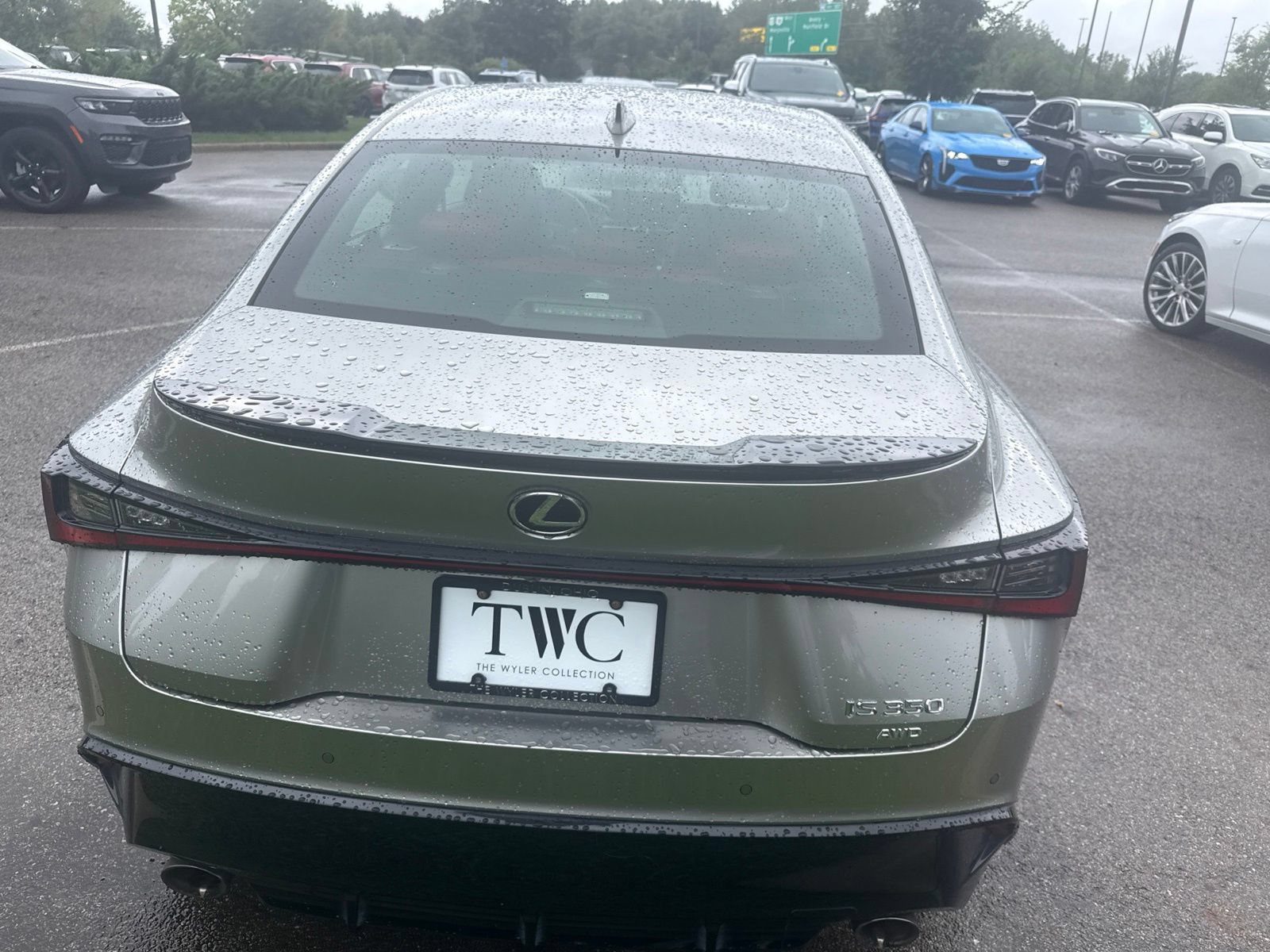 Used 2022 Lexus IS 350 F Sport AWD/4WD image 6