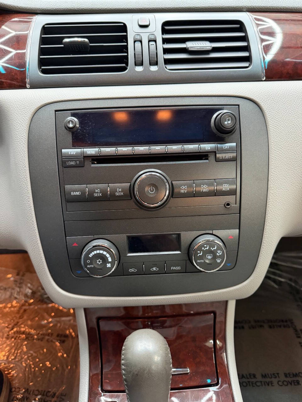 Used 2009 Buick Lucerne CXL w/ Driver Confidence Package FWD image 27
