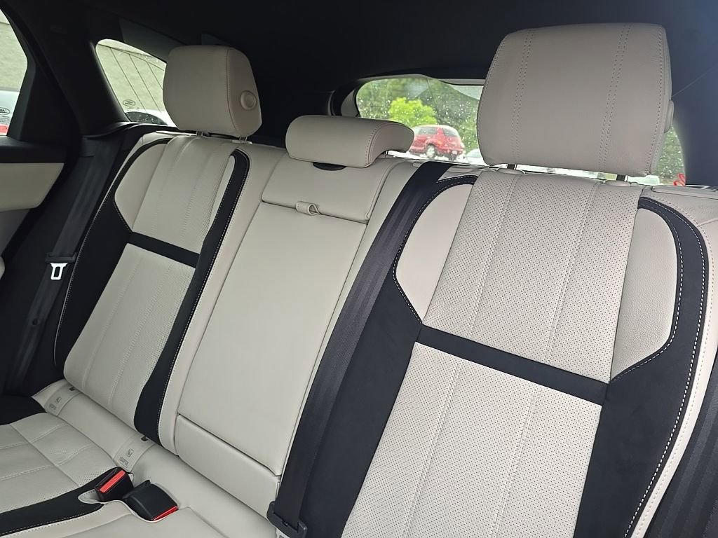 Used 2019 Land Rover Range Rover Velar R-Dynamic SE AWD/4WD image 20