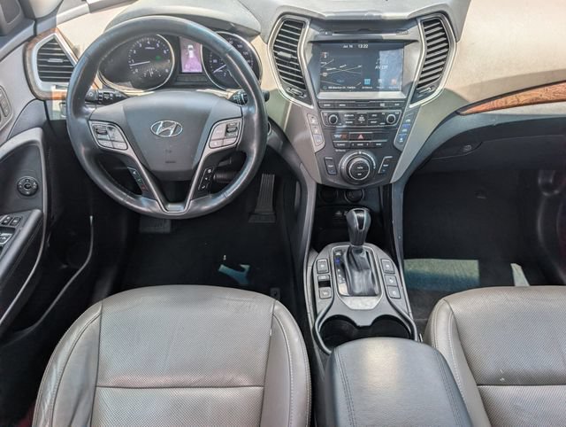 Used 2017 Hyundai Santa Fe Limited AWD/4WD image 6