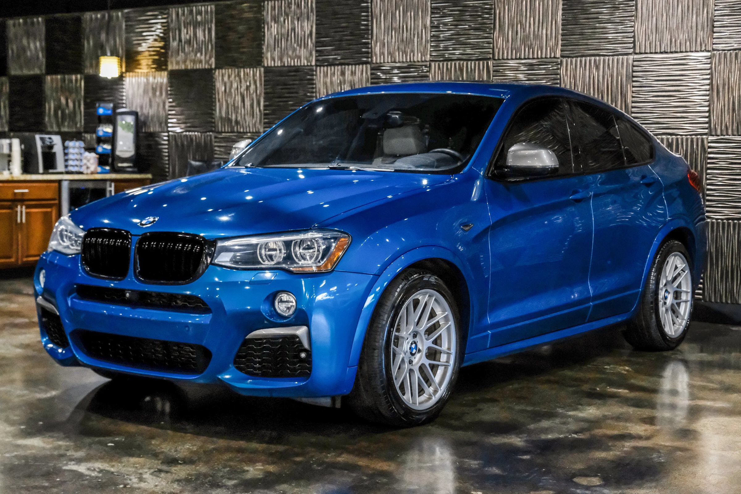 Used 2017 BMW X4 M40i AWD/4WD image 9