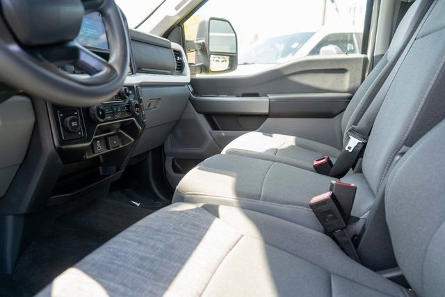 New 2026 Ford F350 XLT AWD/4WD image 13