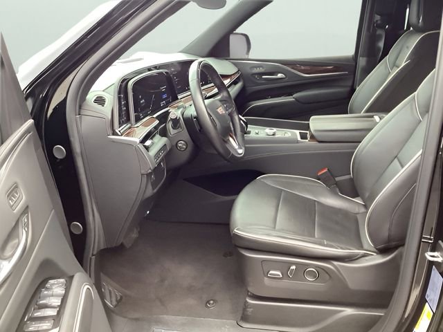 Used 2024 Cadillac Escalade ESV Premium Luxury image 17