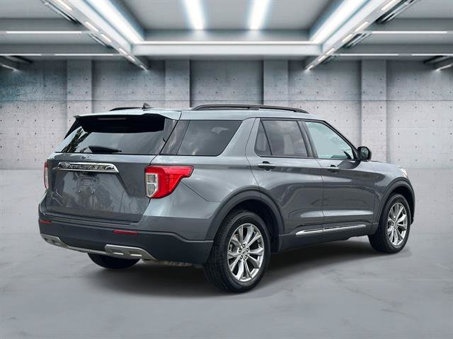 Used 2023 Ford Explorer XLT w/ Equipment Group 202A AWD/4WD image 26