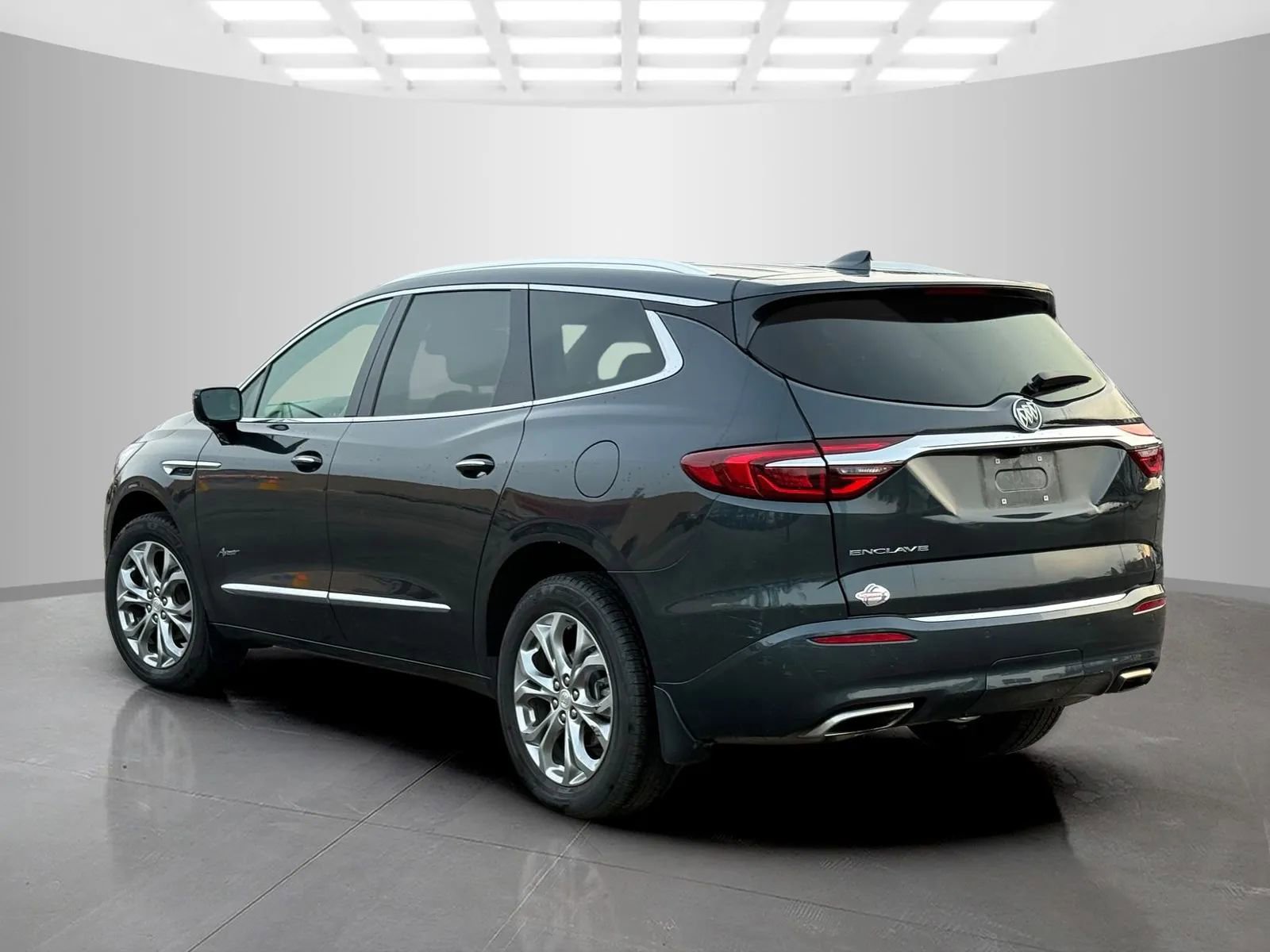 Used 2020 Buick Enclave Avenir w/ Avenir Technology Package image 5