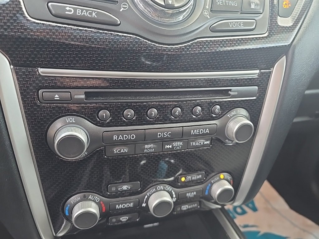 Used 2020 Nissan Pathfinder SL image 14