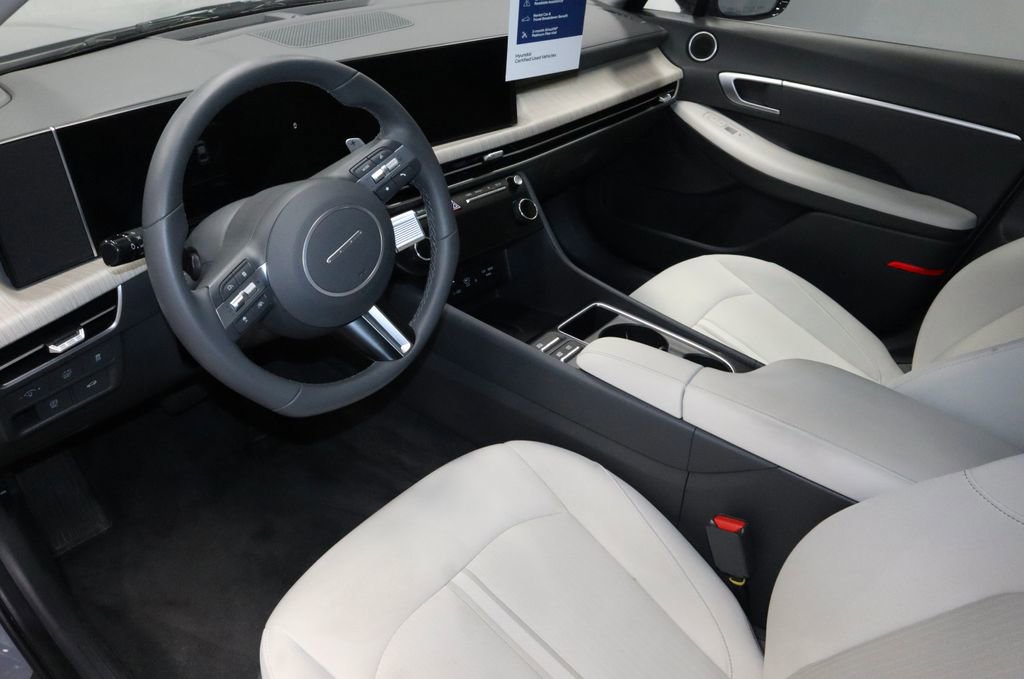 Certified 2025 Hyundai Sonata SEL image 25