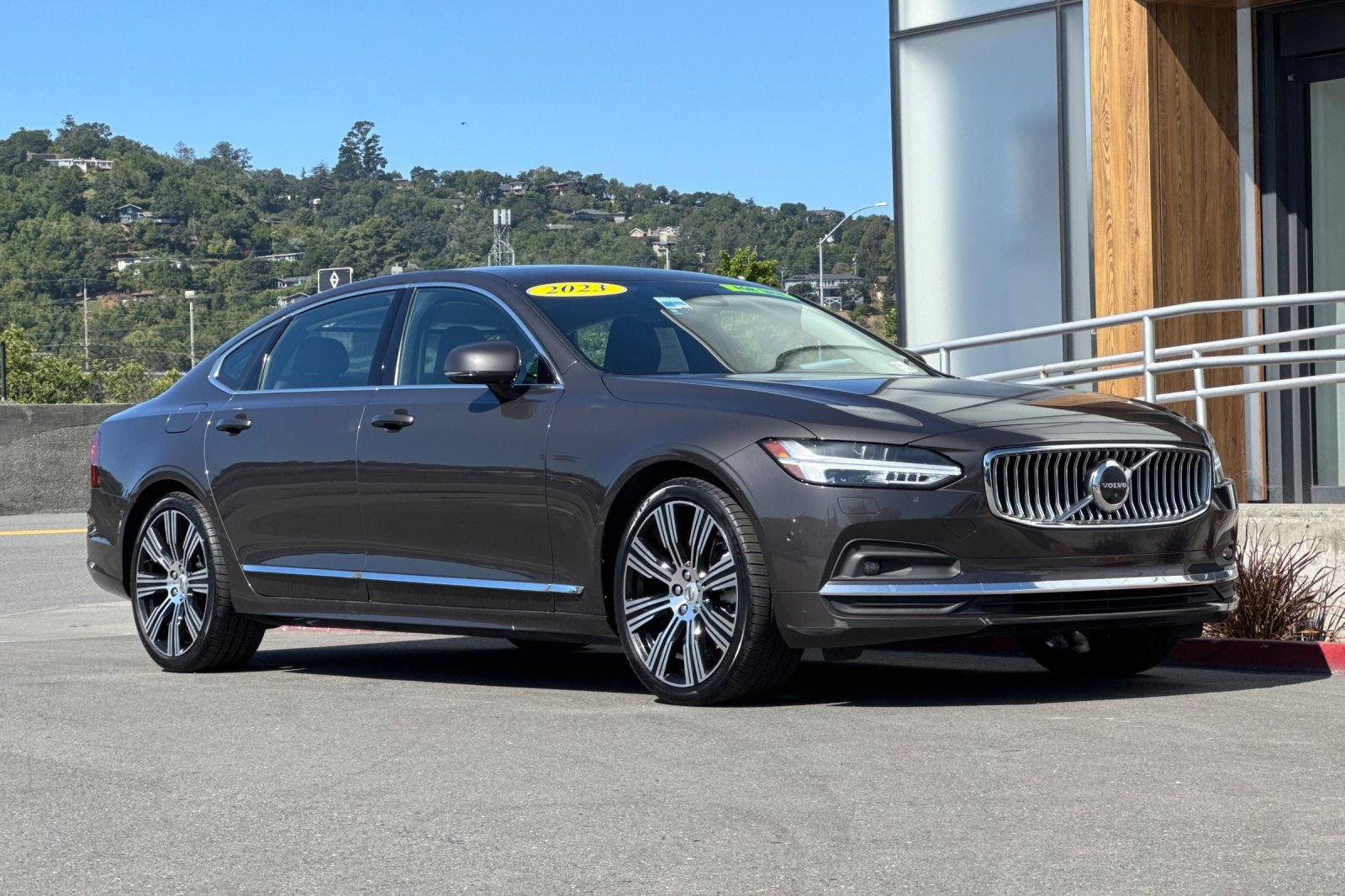 Certified 2023 Volvo S90 B6 Plus w/ Protection Package Premier AWD/4WD image 10