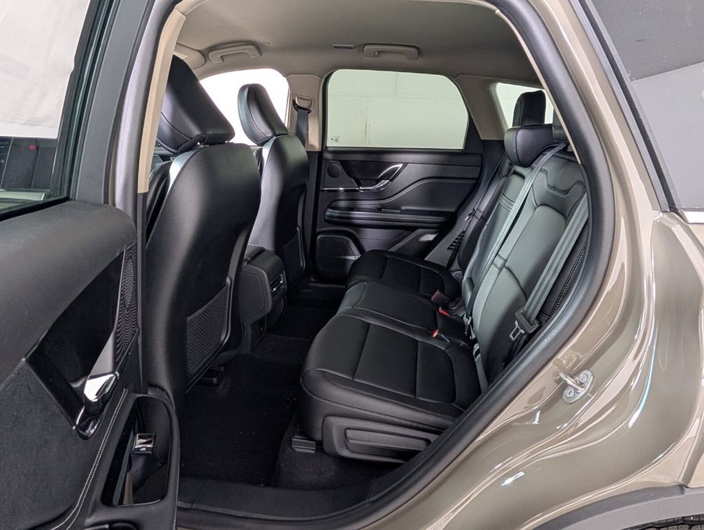 New 2025 Lincoln Corsair FWD image 7