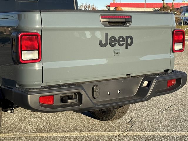 New 2026 Jeep Gladiator Sport AWD/4WD image 22