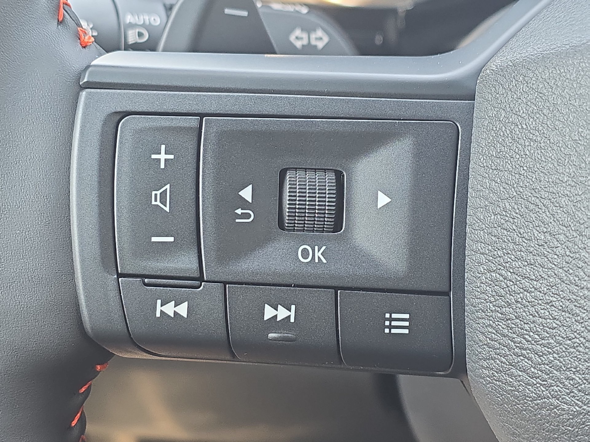 New 2026 Nissan Pathfinder Rock Creek w/ Rock Creek Premium Package AWD/4WD image 17