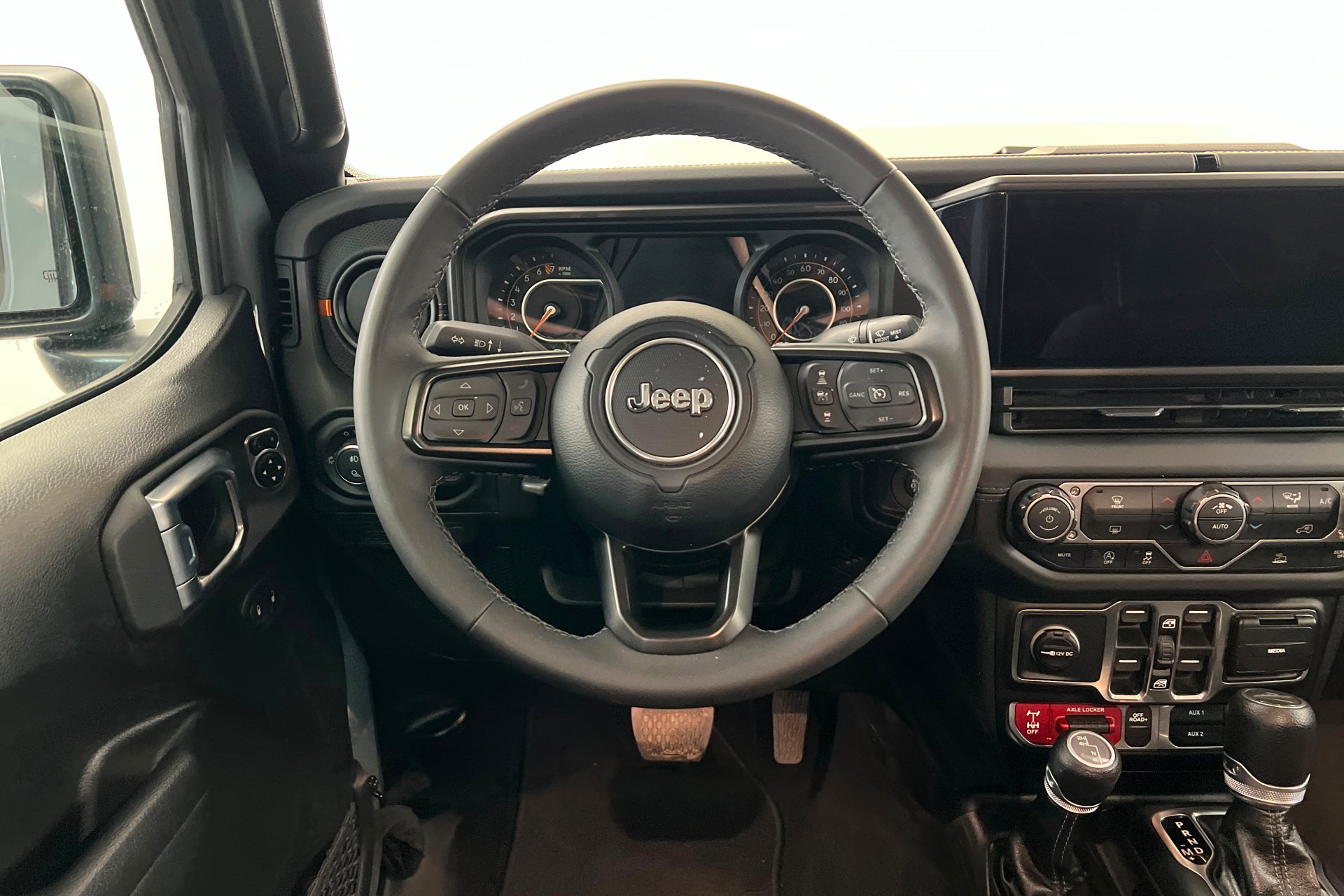 Certified 2026 Jeep Gladiator Mojave AWD/4WD image 12