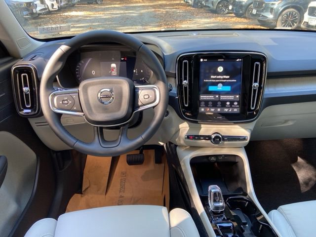 New 2026 Volvo XC40 B5 Ultra w/ Protection Package Premier image 13