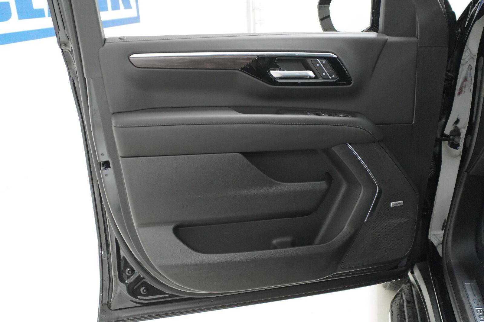 New 2026 Chevrolet Tahoe LT RWD image 21