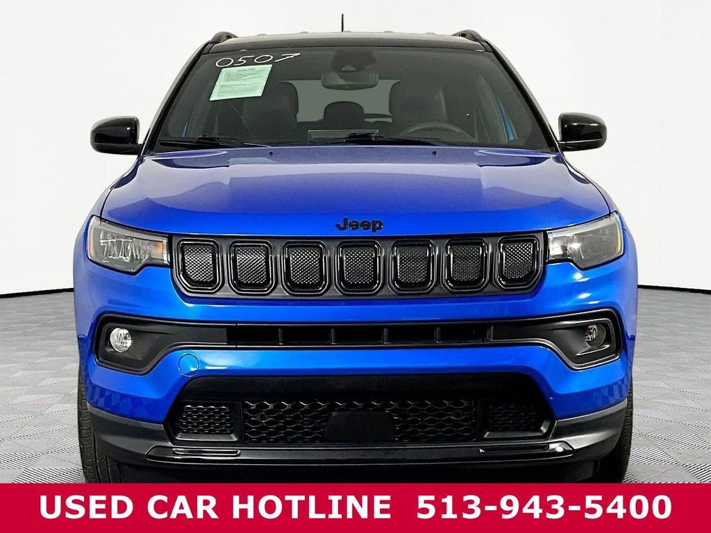Used 2022 Jeep Compass Latitude AWD/4WD image 2