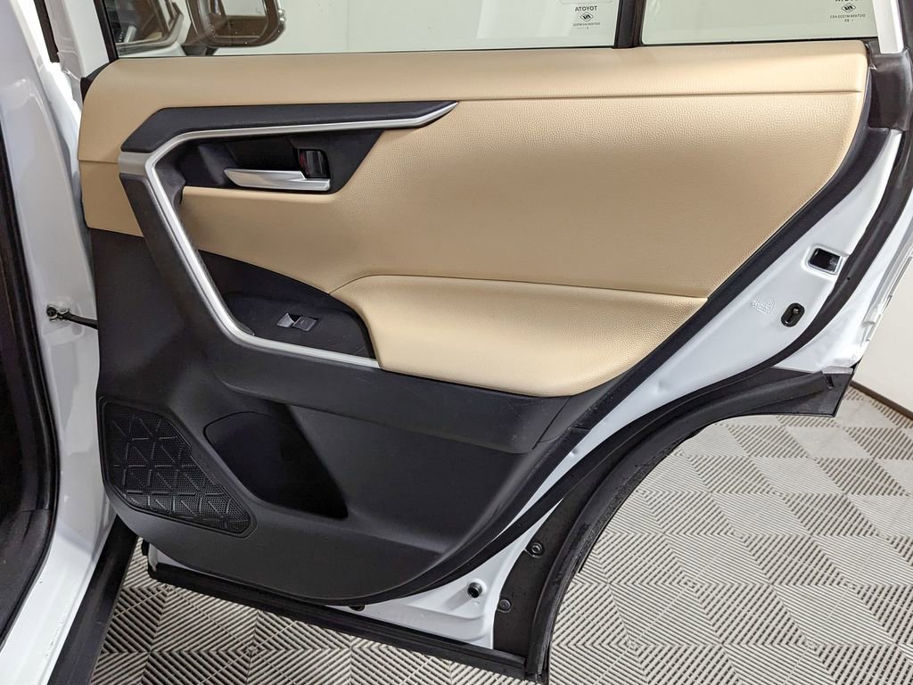 Used 2023 Toyota RAV4 XLE Premium image 46