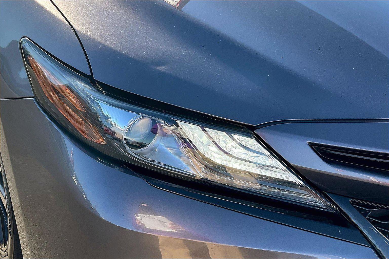 Used 2022 Toyota Camry XSE image 29