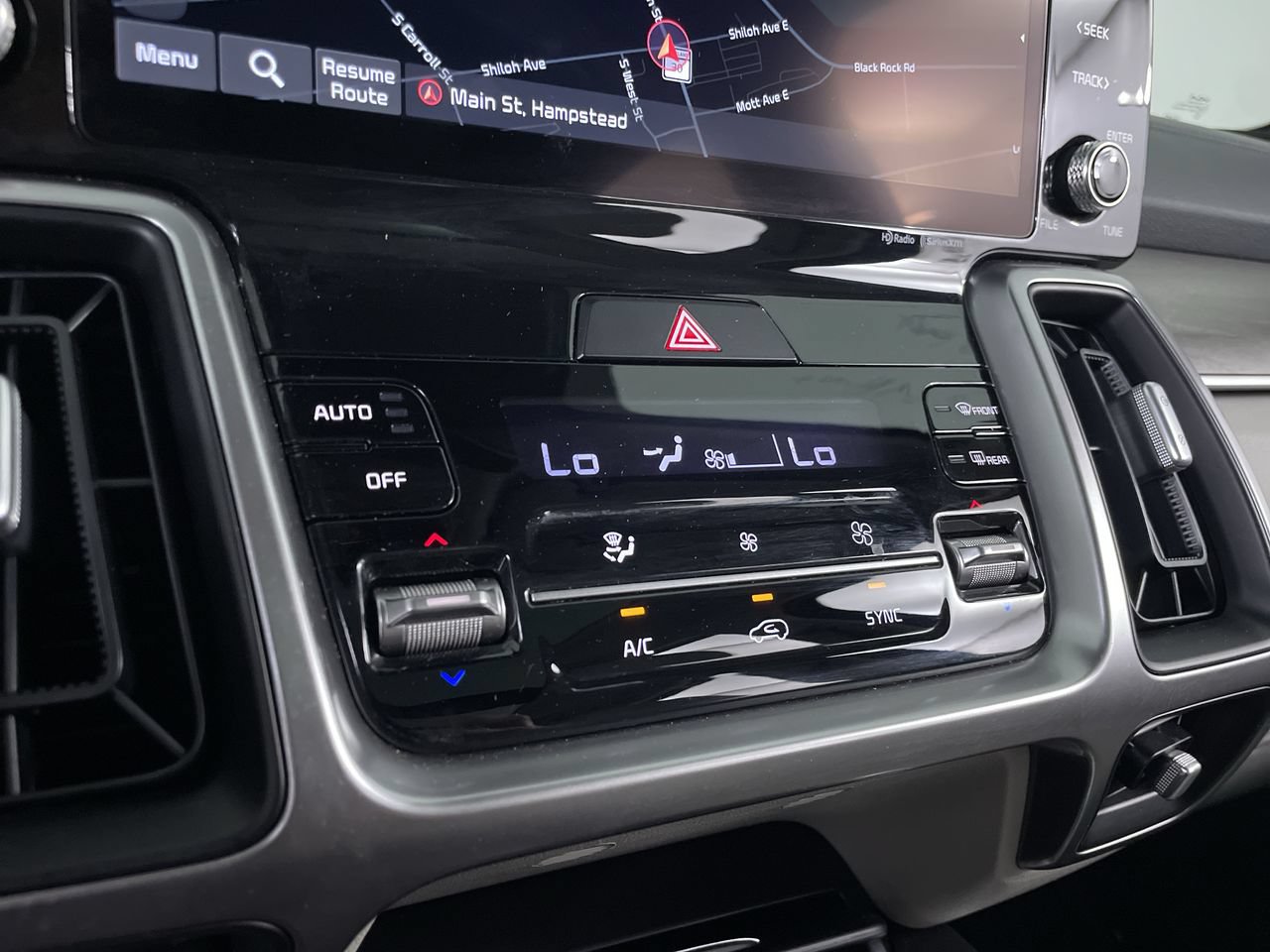 Used 2023 Kia Sorento X-Line EX AWD/4WD image 17