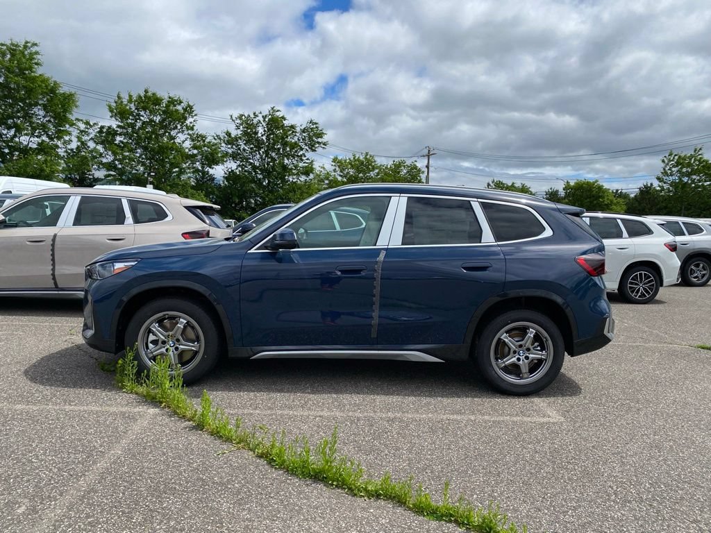 New 2026 BMW X1 xDrive28i w/ Convenience Package AWD/4WD image 4