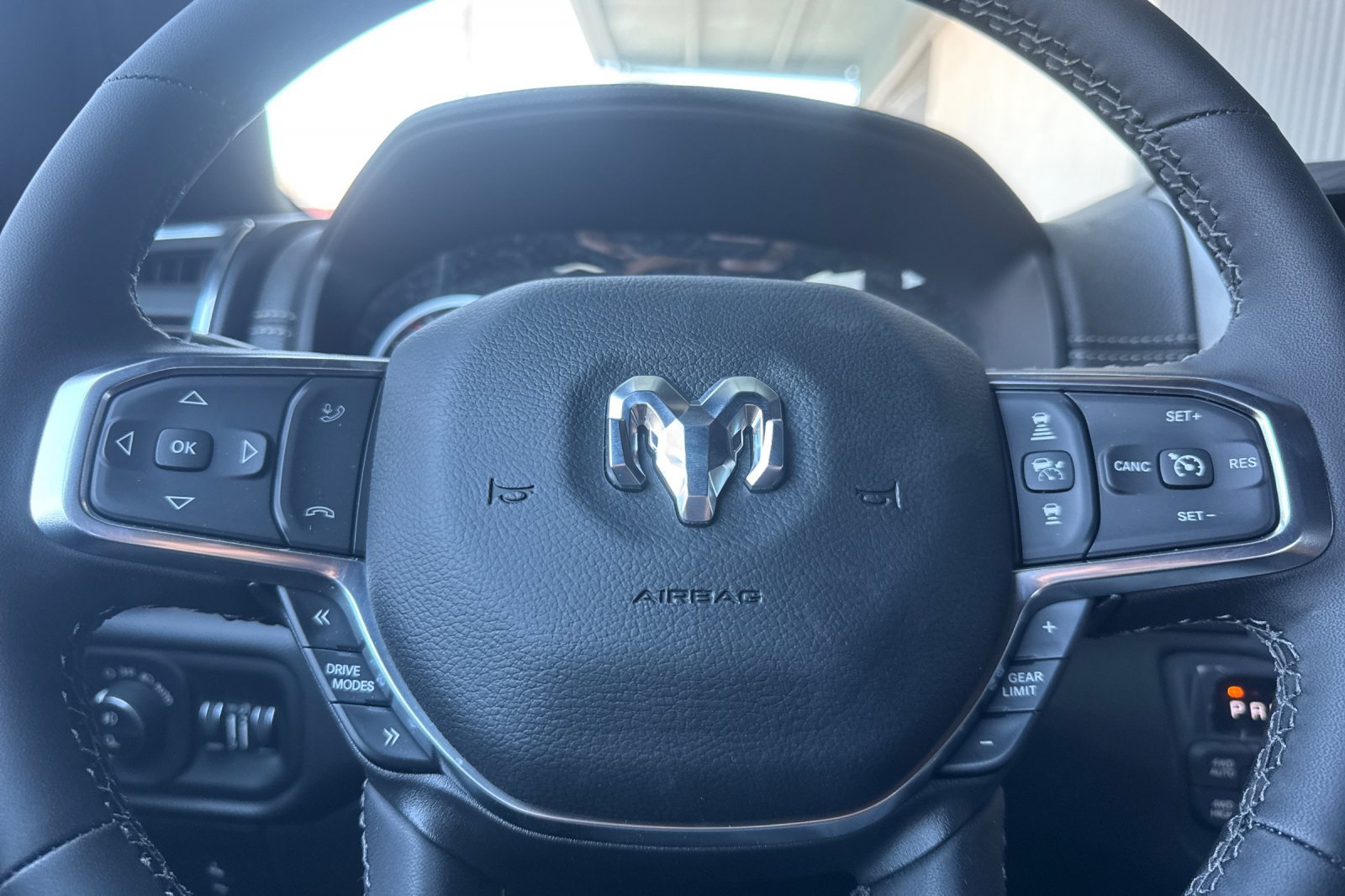 New 2026 RAM 1500 Laramie AWD/4WD image 22