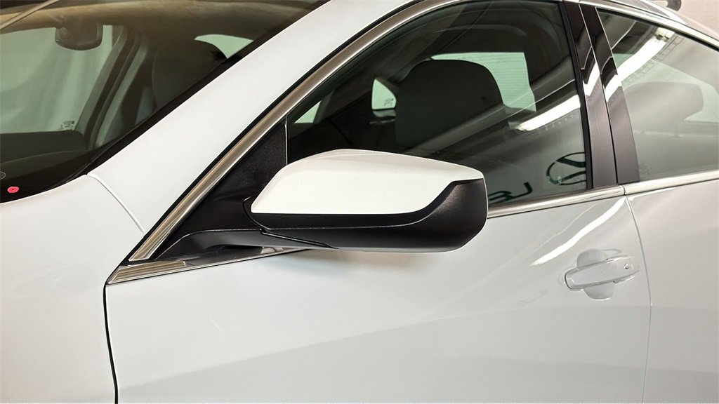 Used 2025 Chevrolet Malibu LT image 5