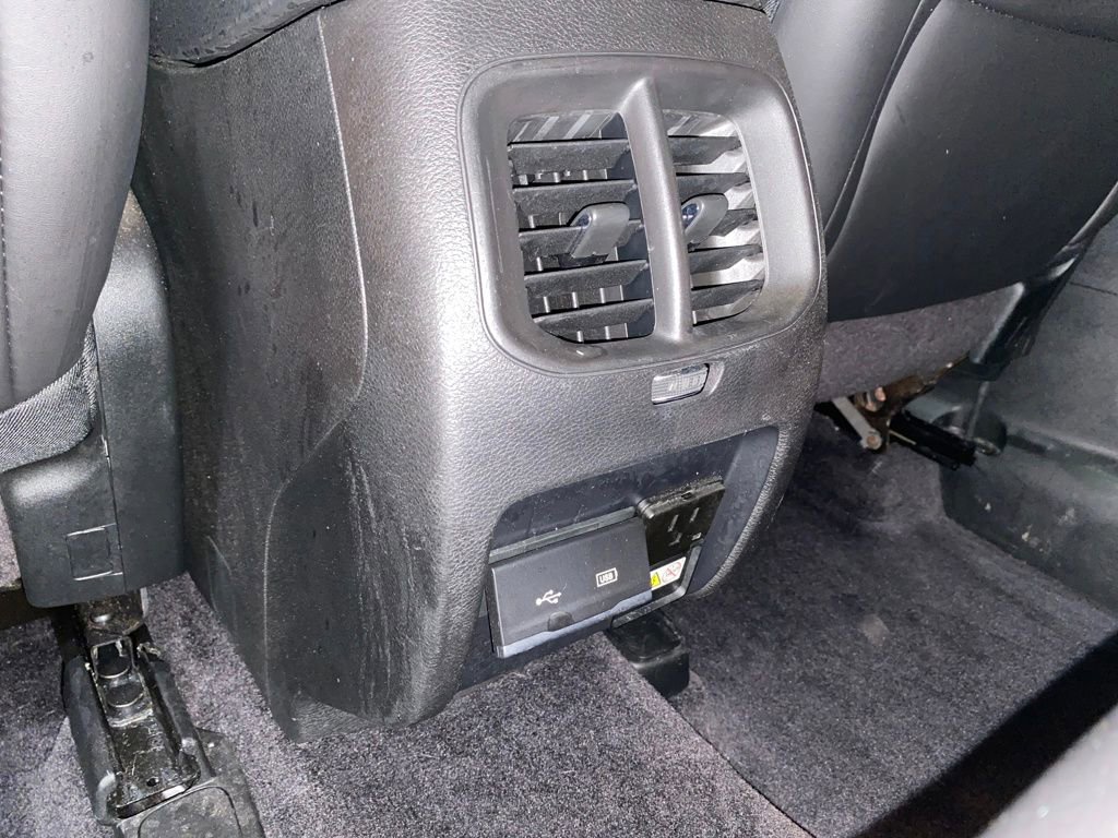 Used 2019 Jeep Cherokee Limited image 28