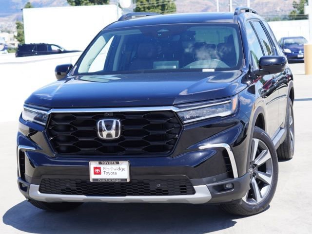 Used 2024 Honda Pilot Elite image 4